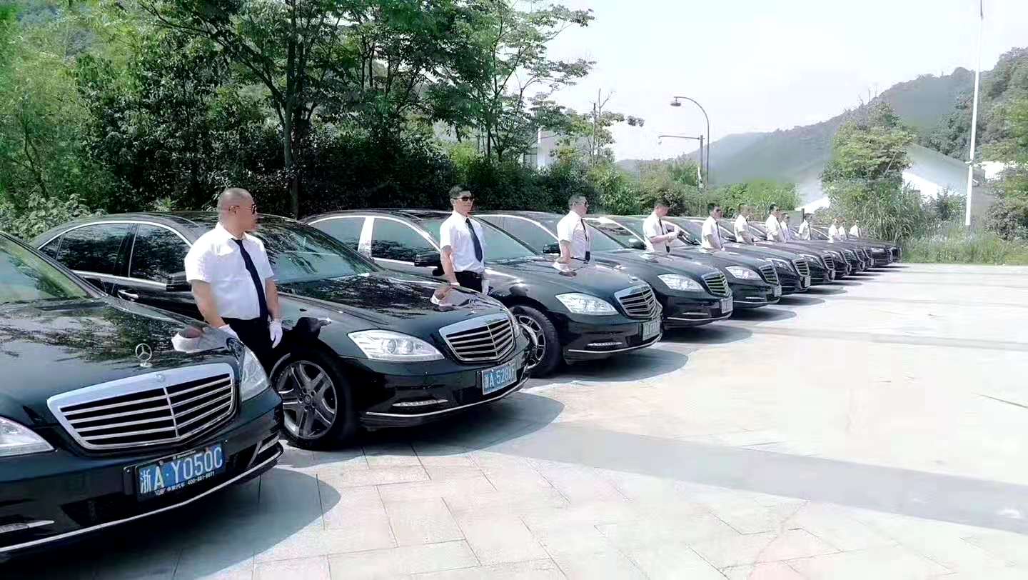 殡仪馆车